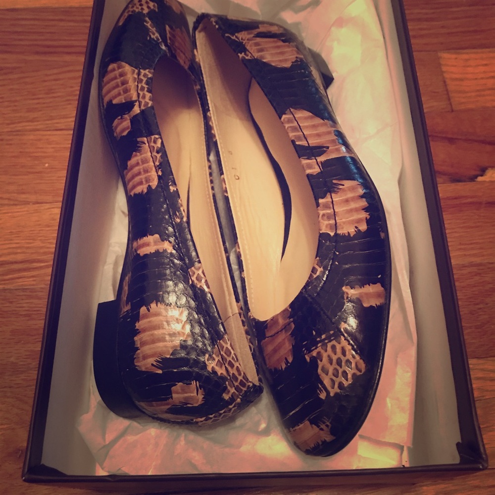 Women’s Flats Dress shoes